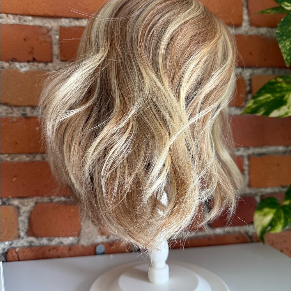 Raquel Welch Wig Unfiltered Heat Friendly, Mono Top Lace Front SS Wheat RL 14/22 - Picture 2 of 8